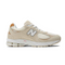 TENIS BEIGE M2002RSC NEW BALANCE