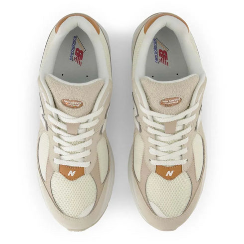 TENIS BEIGE M2002RSC NEW BALANCE